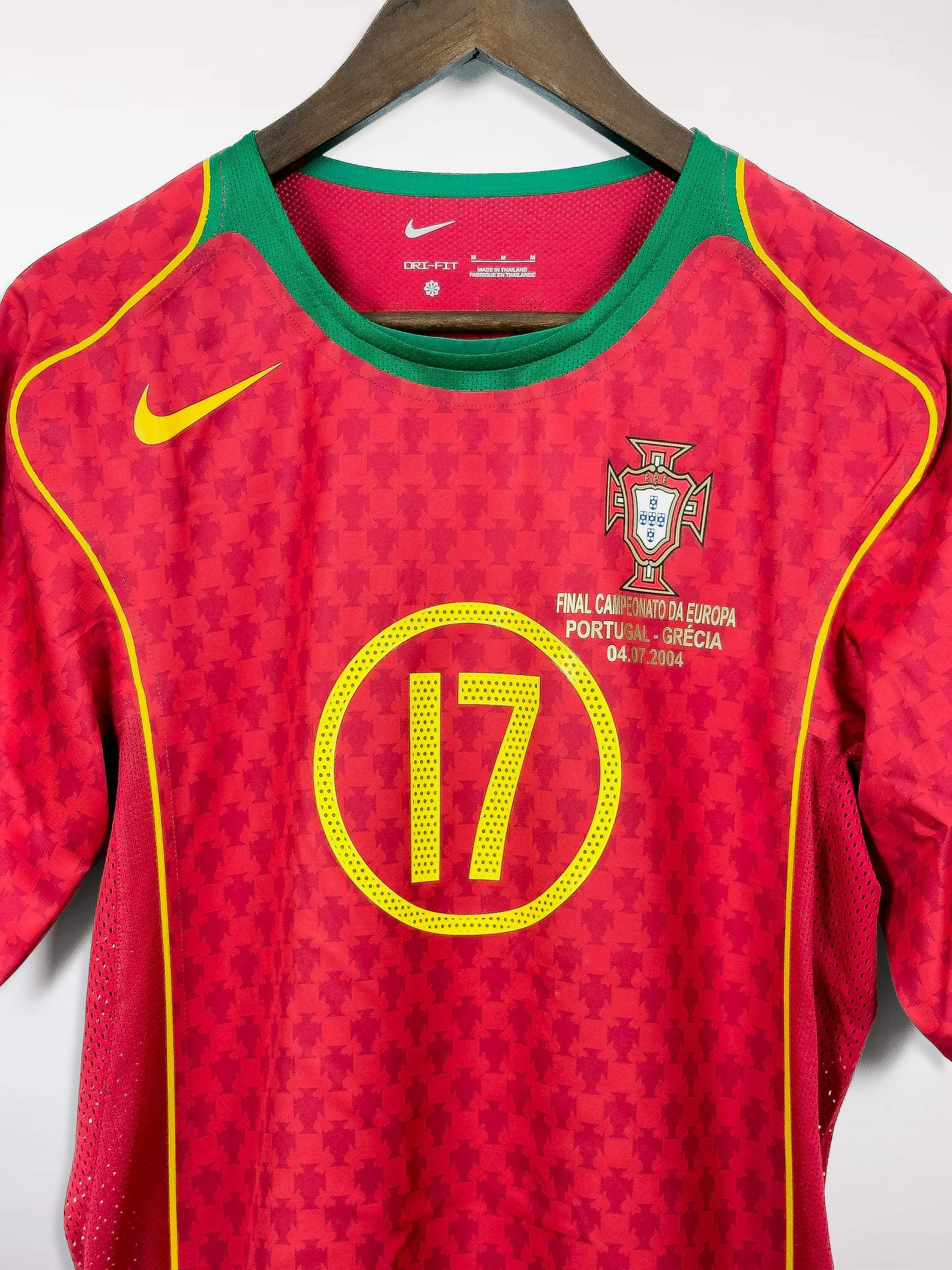 Portugal Euro 2004 Home (L) C. RONALDO #17