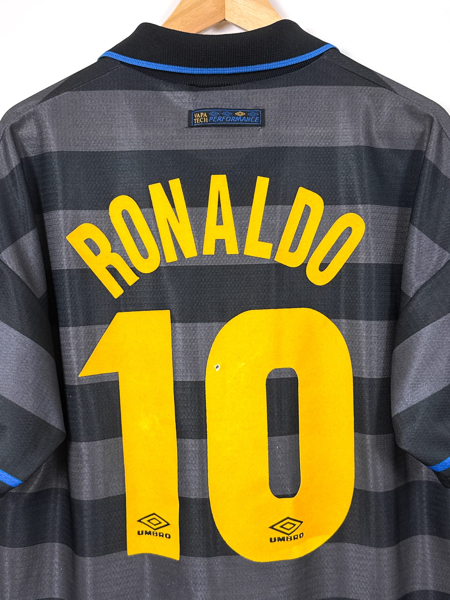 Maillot Inter Milan 1997/98 Ronaldo 10 – Umbro | Memoria