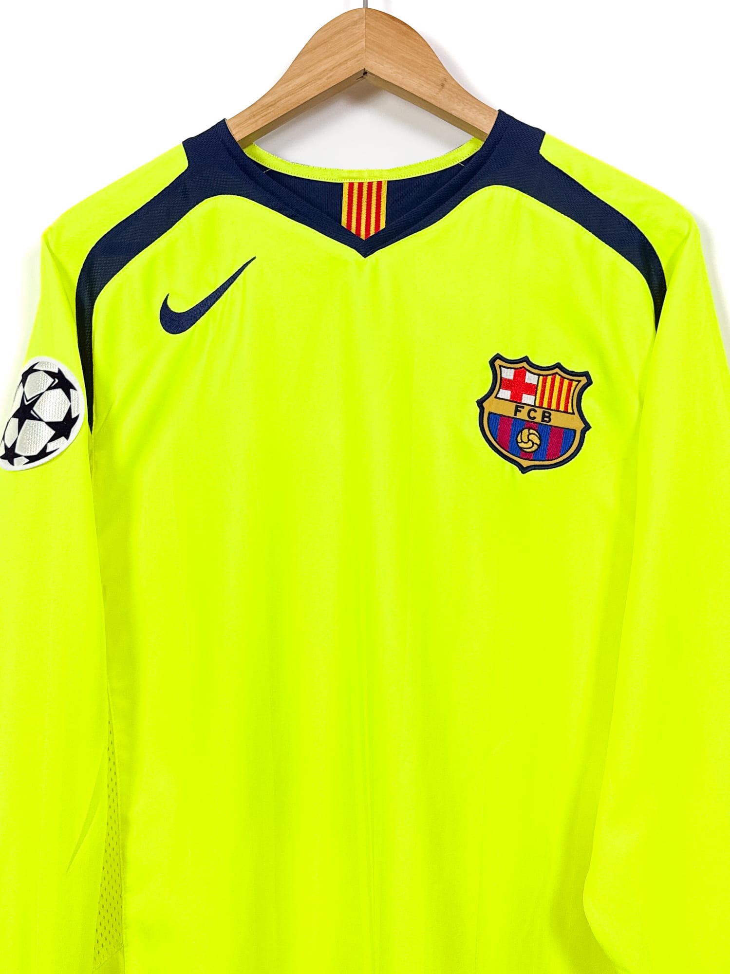 FC Barcelona 2005/06 Away (M) RONALDINHO #10 L/S UCL