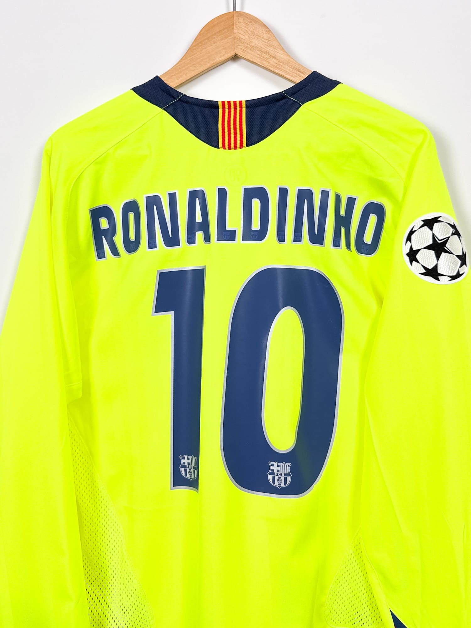 FC Barcelona 2005/06 Away (M) RONALDINHO #10 L/S UCL