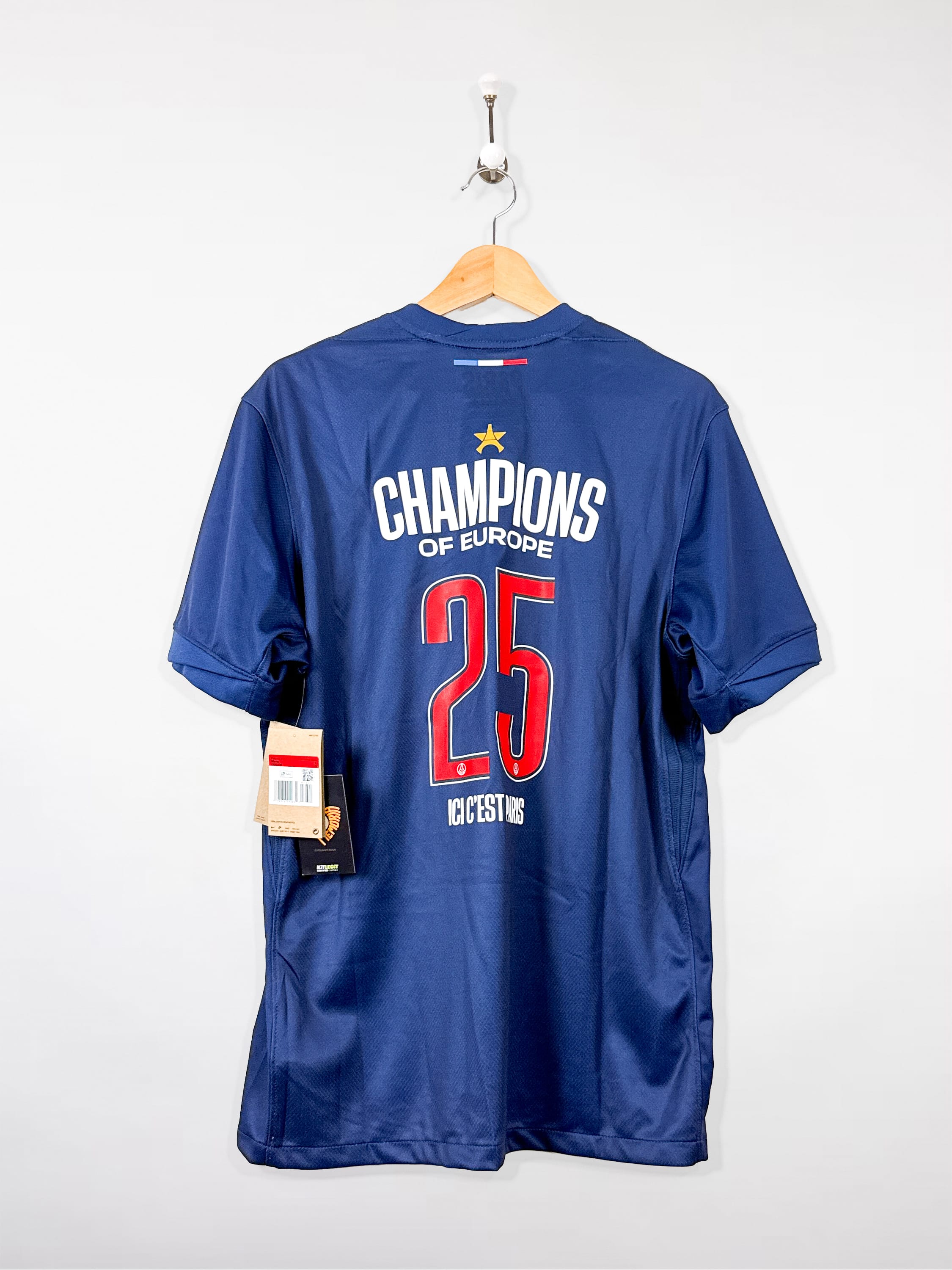 Maillot PSG 2024/25 Home (L) – Champions of Europe Édition Spéciale ⭐️