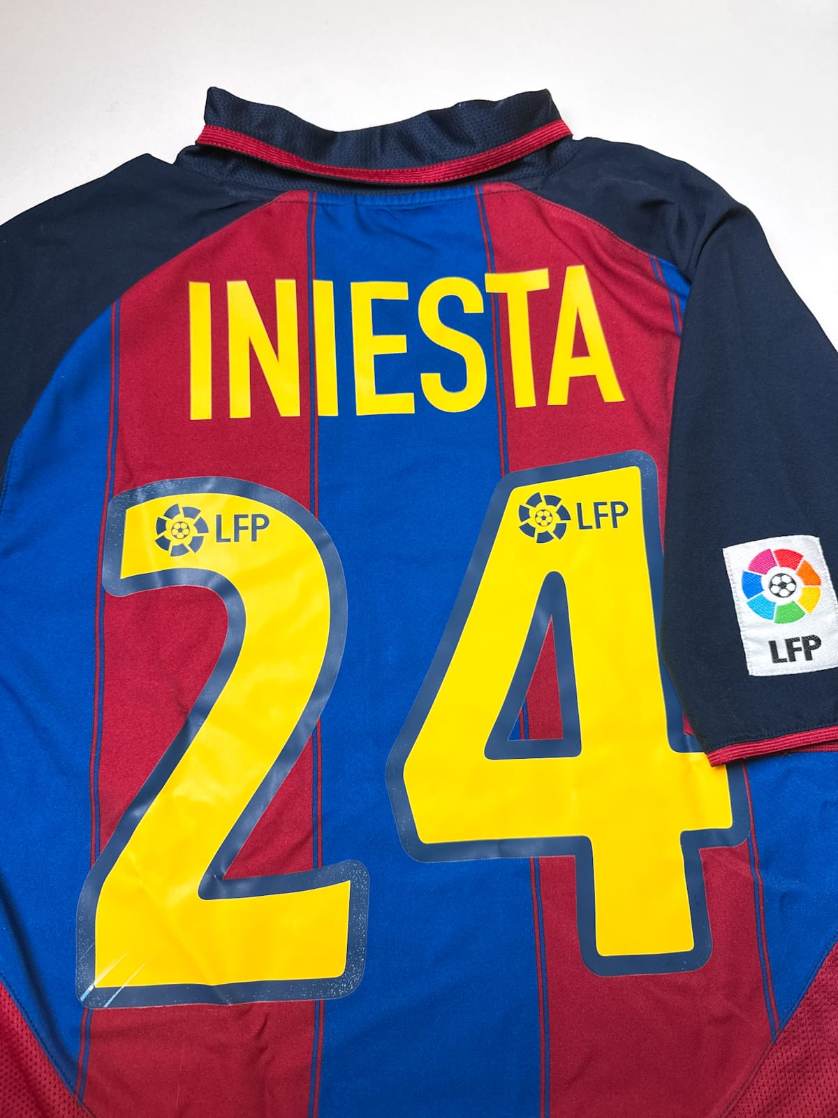 Maillot FC Barcelone 2003/04 Home (S) INIESTA #24