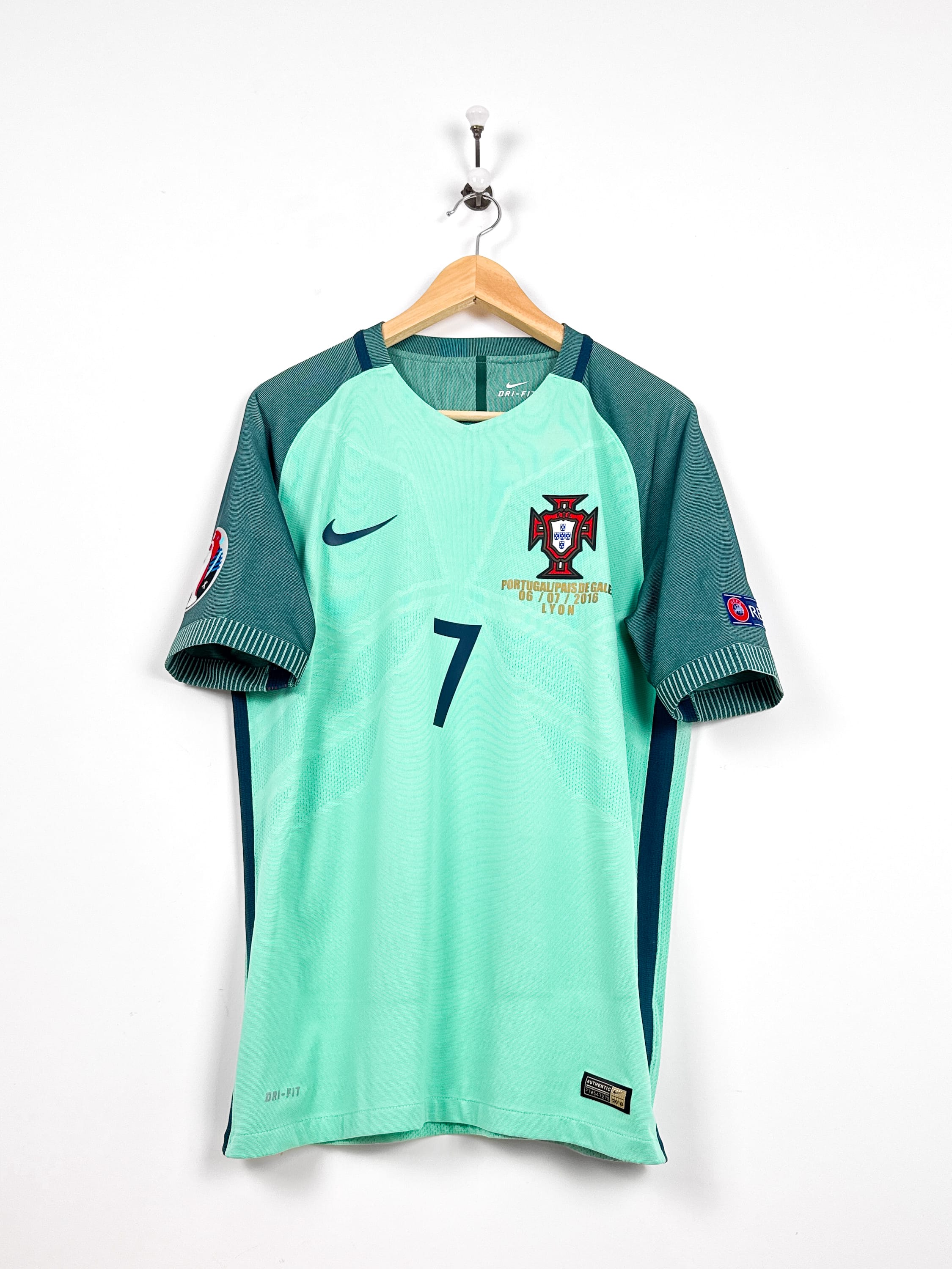 Maillot Portugal 2016 Away (L) RONALDO #7 Player Issue