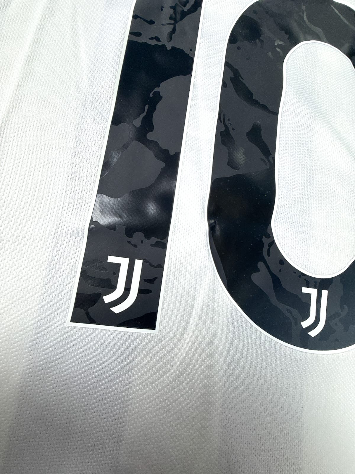 Maillot Juventus 2021/22 Home (L) DYBALA #10