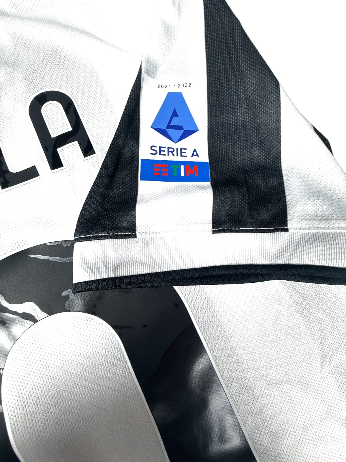 Maillot Juventus 2021/22 Home (L) DYBALA #10