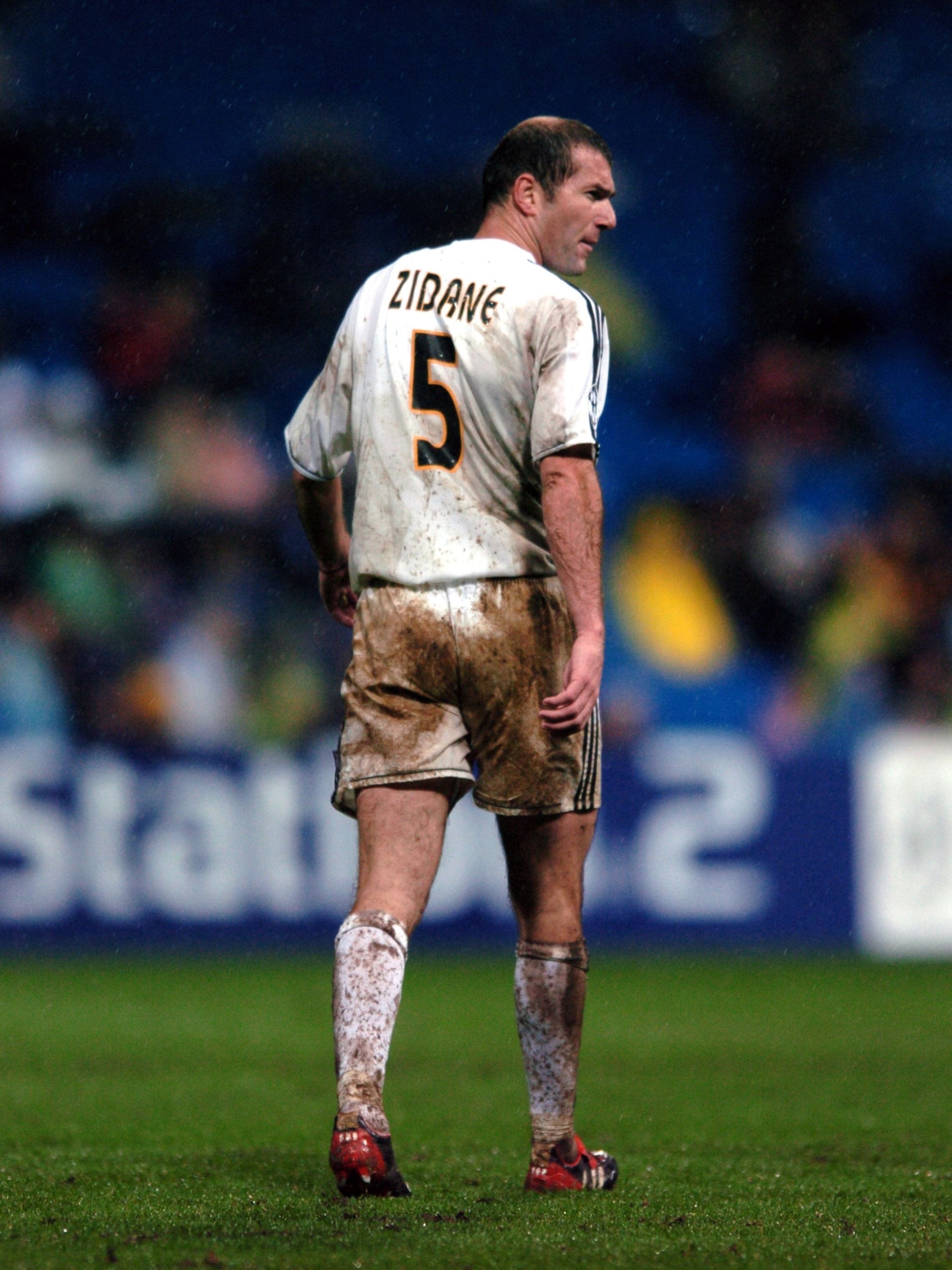 Real Madrid 2003/04 Home (M) ZIDANE #5