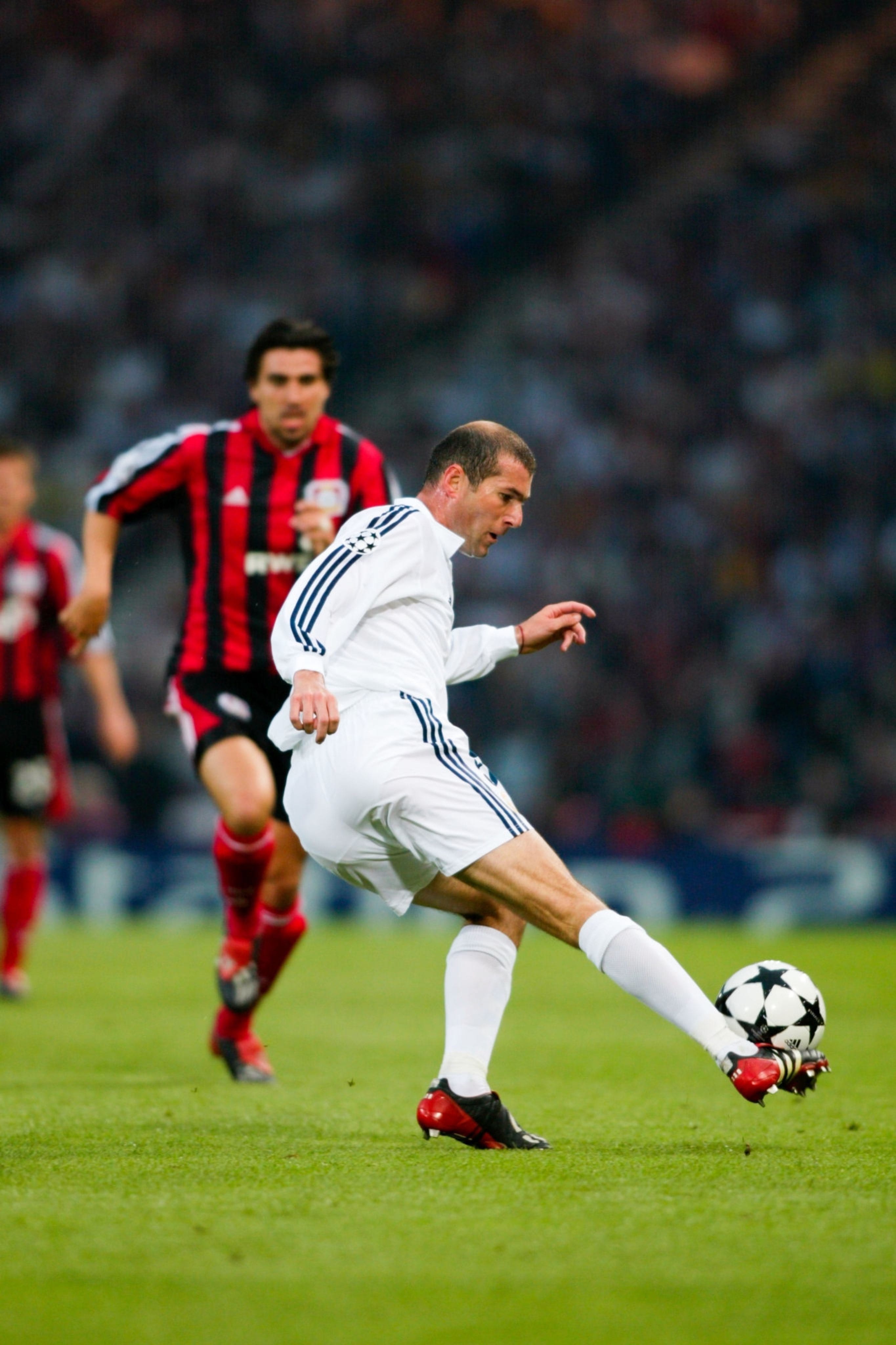 Maillot Real Madrid 2002 Home CL (M) ZIDANE #5 - Player Issue L/S