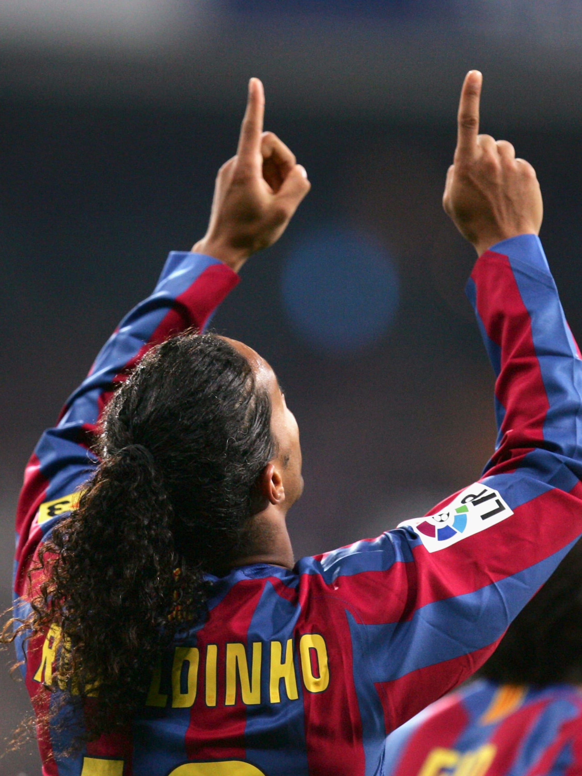 FC Barcelona 2005/06 Home (L) RONALDINHO #10 L/S