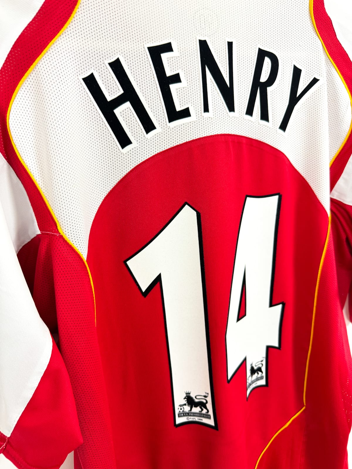 Arsenal 2004/05 Home (L) HENRY #14