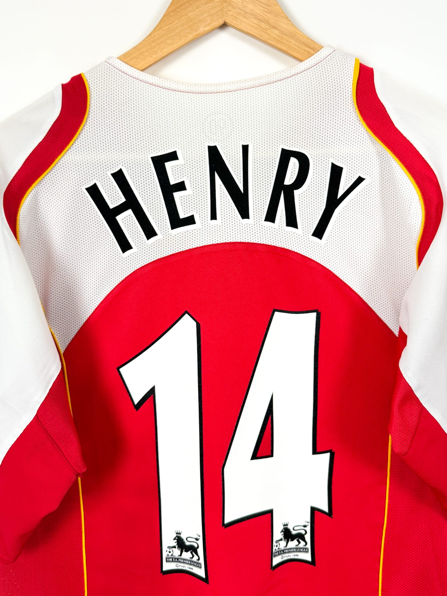Arsenal 2004/05 Home (L) HENRY #14