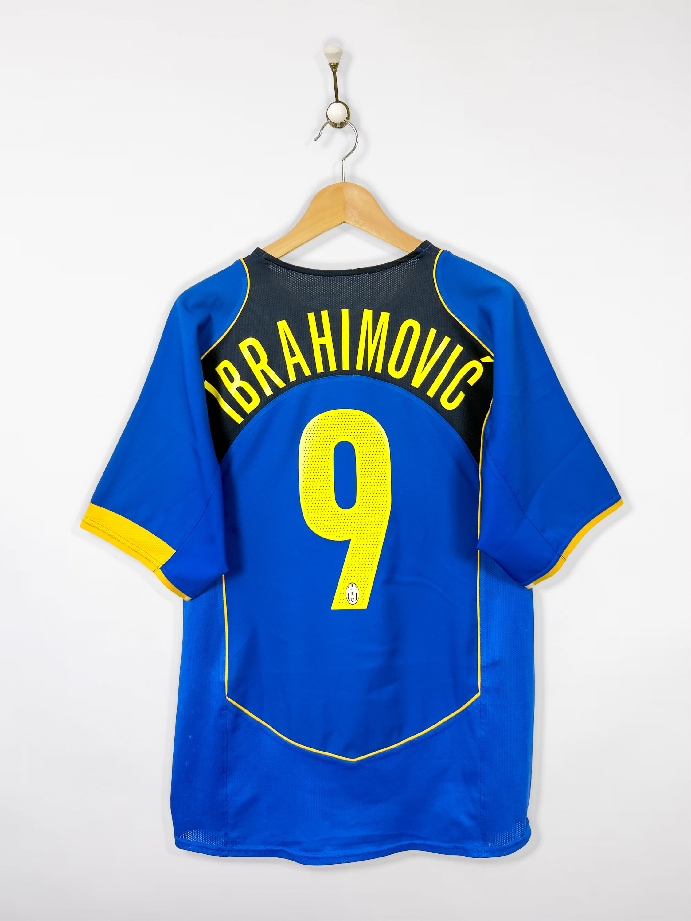 Juventus 2004/05 Third (L) IBRAHIMOVIĆ #9