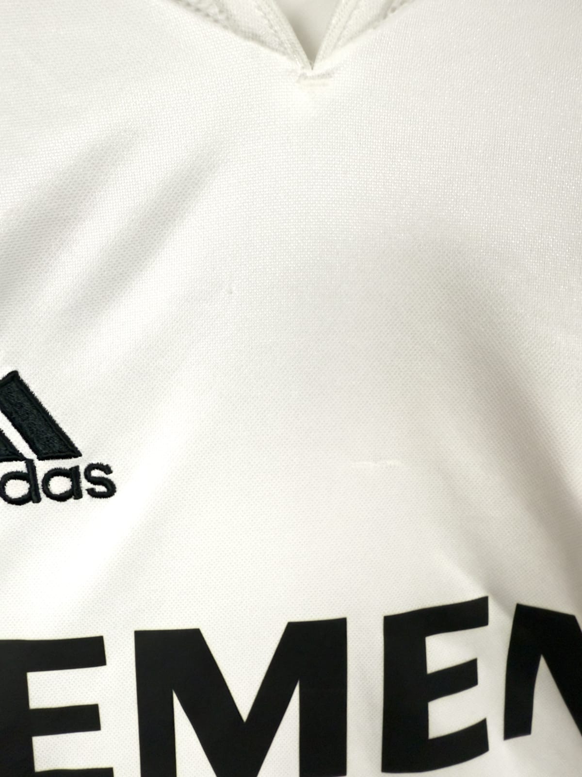 Real Madrid 2004/05 Home (S) BECKHAM #23