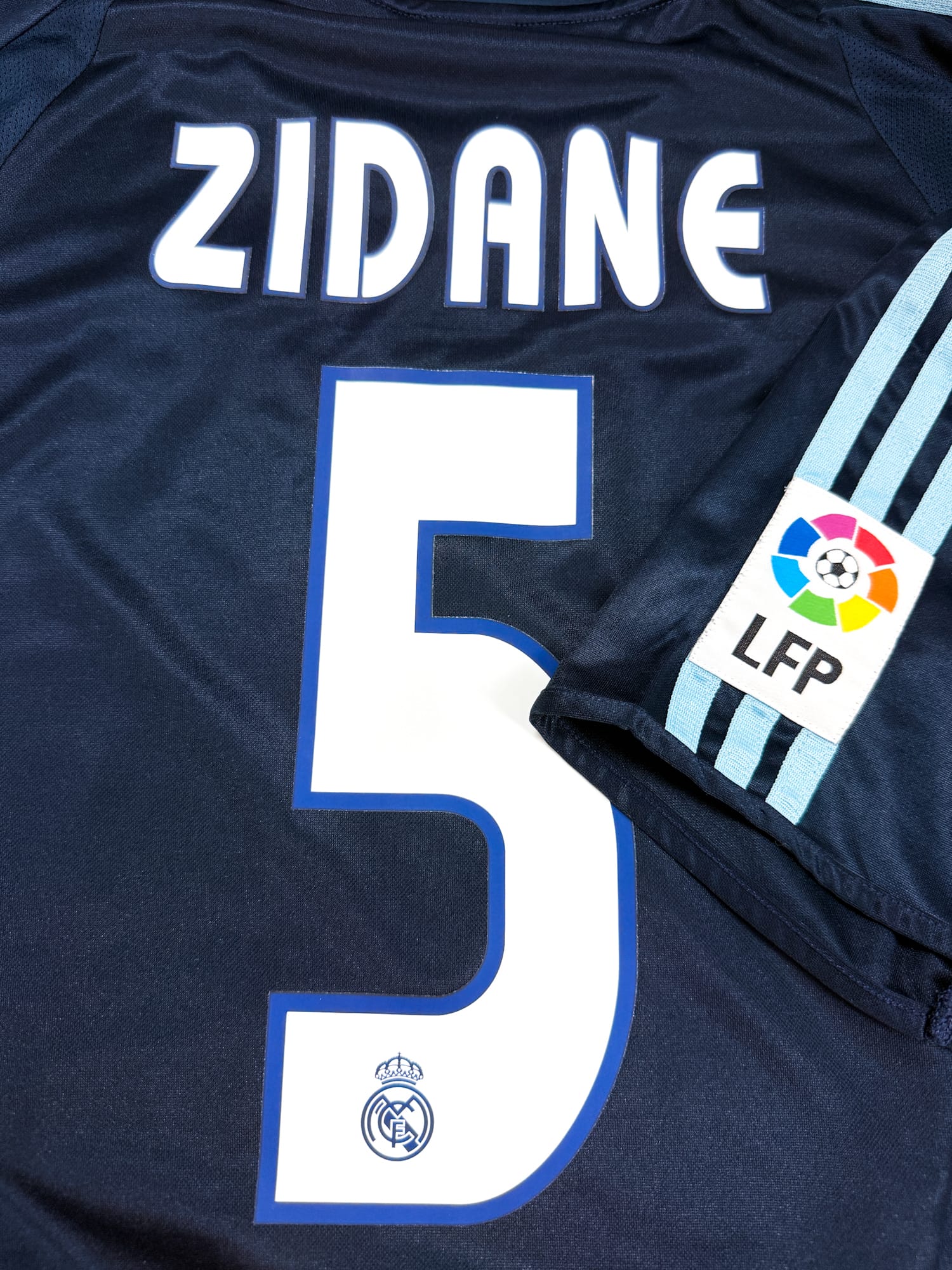 Real Madrid 2003/04 Away (L) ZIDANE #5