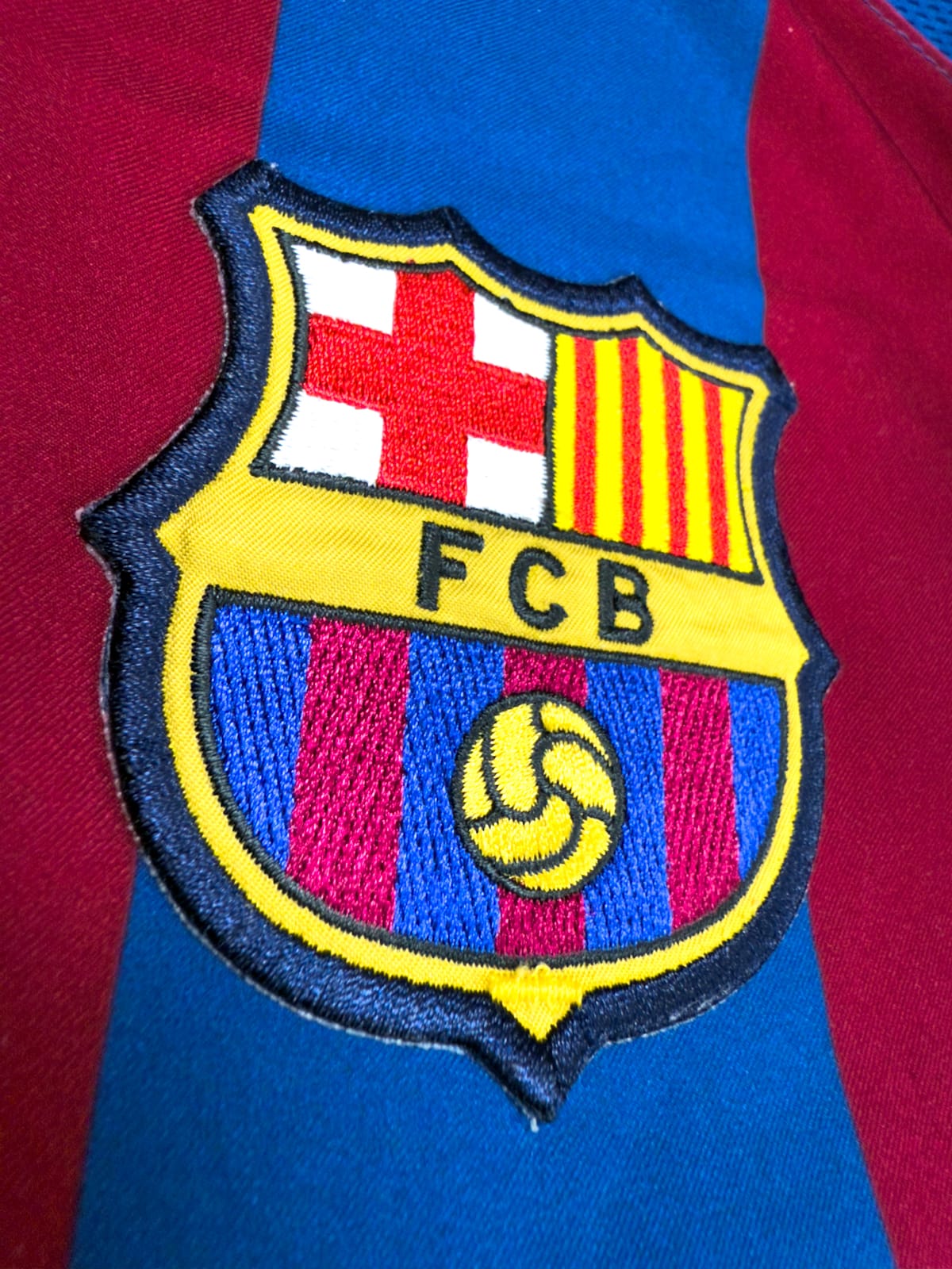 FC Barcelona 2005/06 Home (L) RONALDINHO #10 L/S