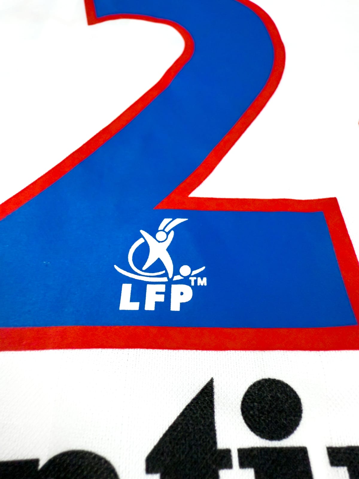 Olympique Lyonnais 2003/04 Home (XL) DHORASOO #24 [MATCH WORN]
