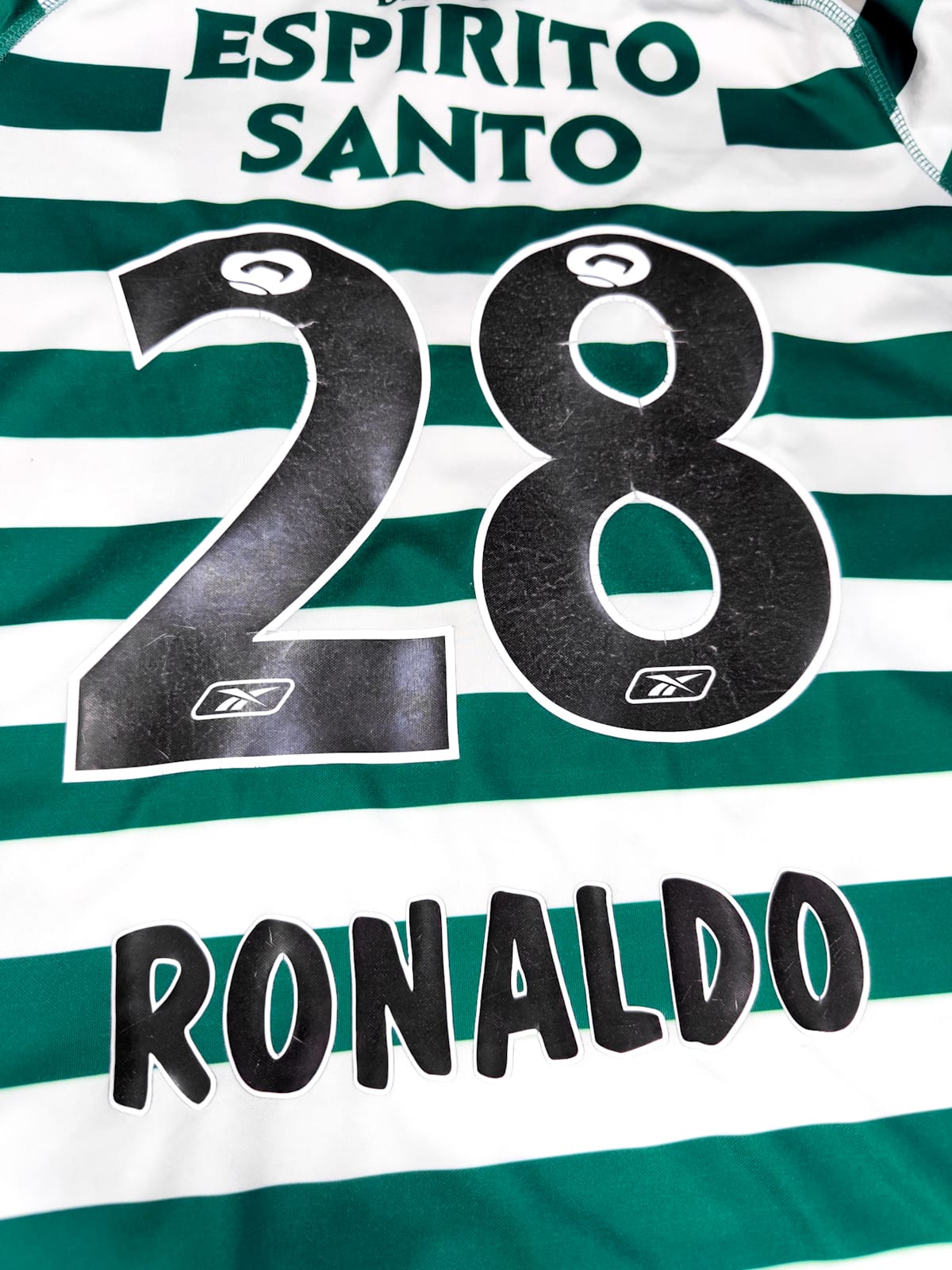 Sporting Portugal 2003/04 Home (S) RONALDO #28