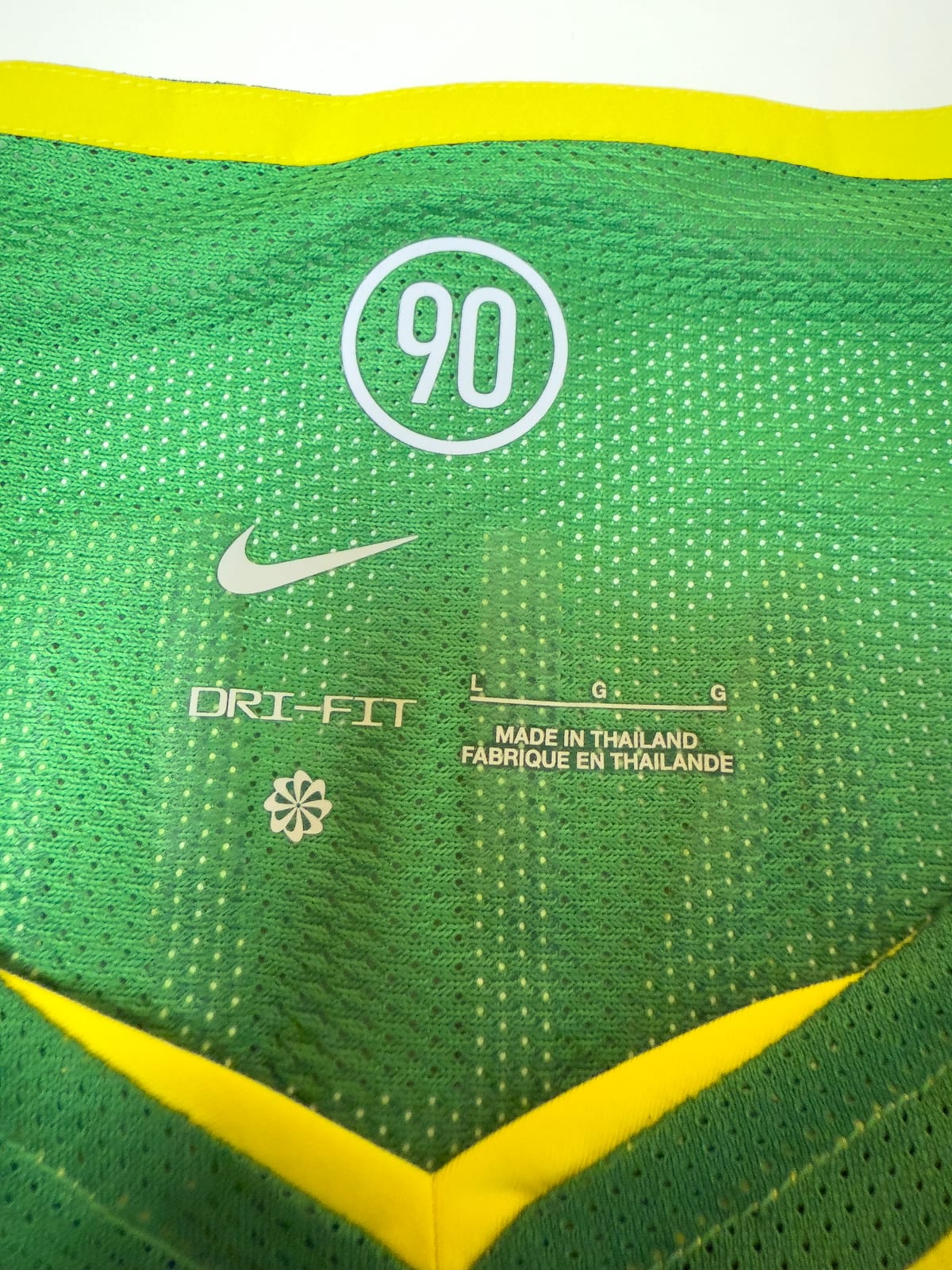 Maillot Brésil 2004 Home (L) RONALDINHO #10 – Reissue