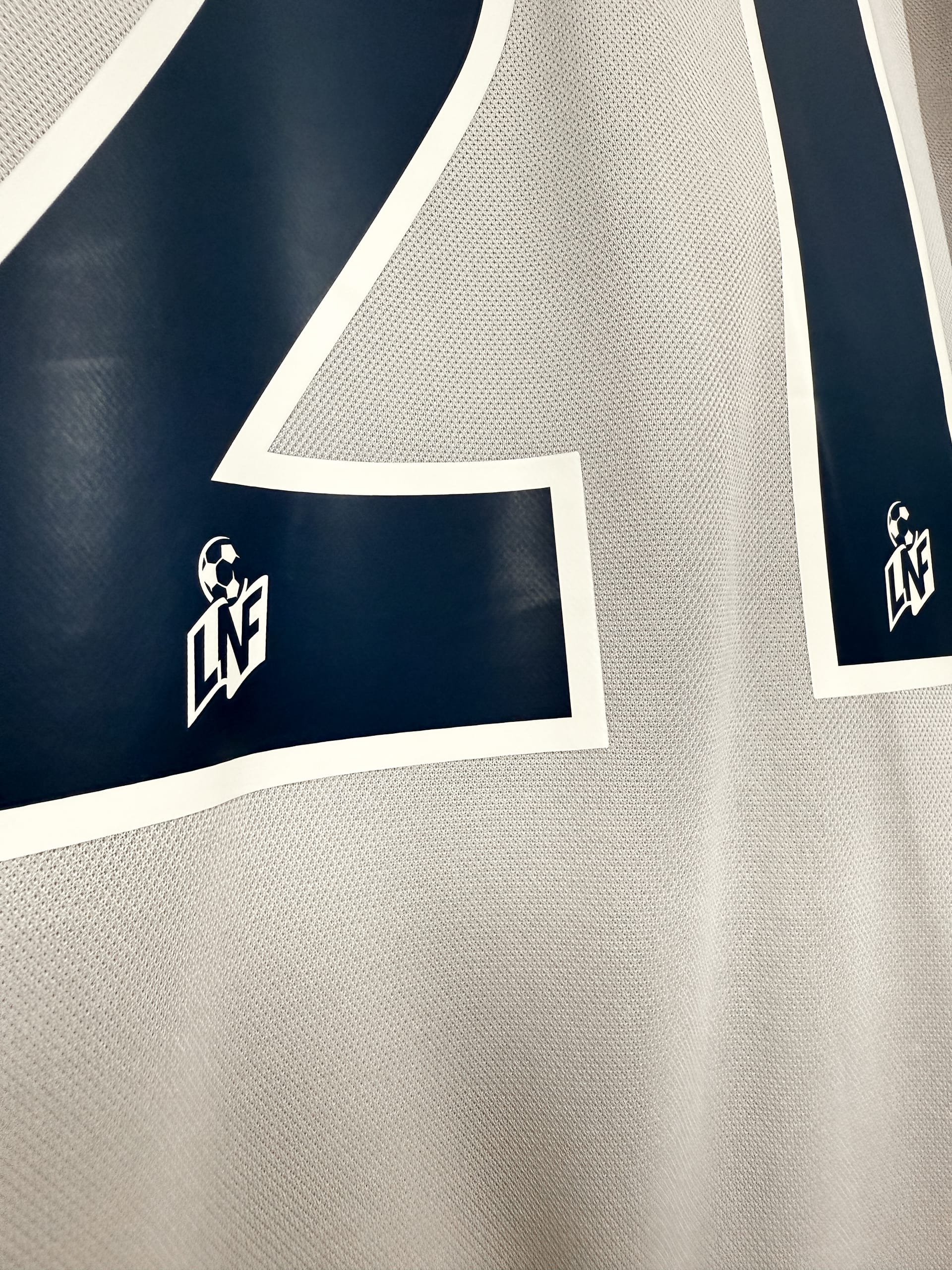 Paris Saint-Germain 2001/02 Away (M) RONALDINHO #21
