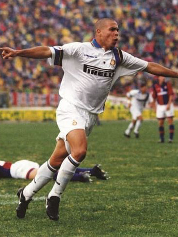 Inter Milan 1997/98 Away (L) RONALDO #10