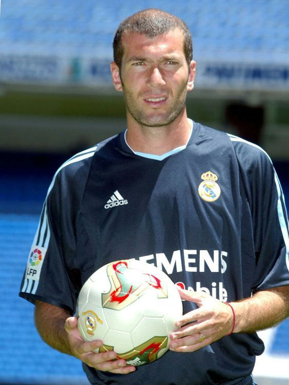 Real Madrid 2003/04 Away (L) ZIDANE #5