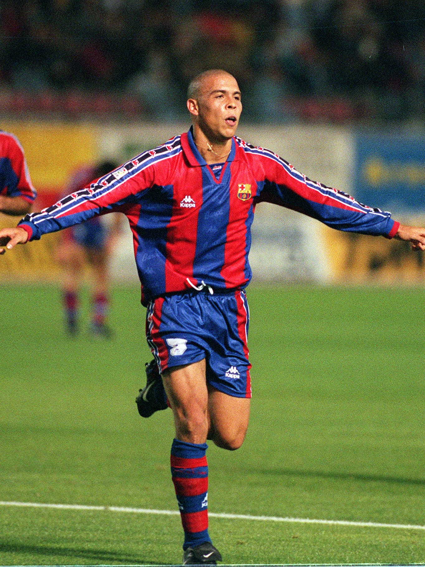FC Barcelona 1996/97 Home (M) RONALDO #9 L/S