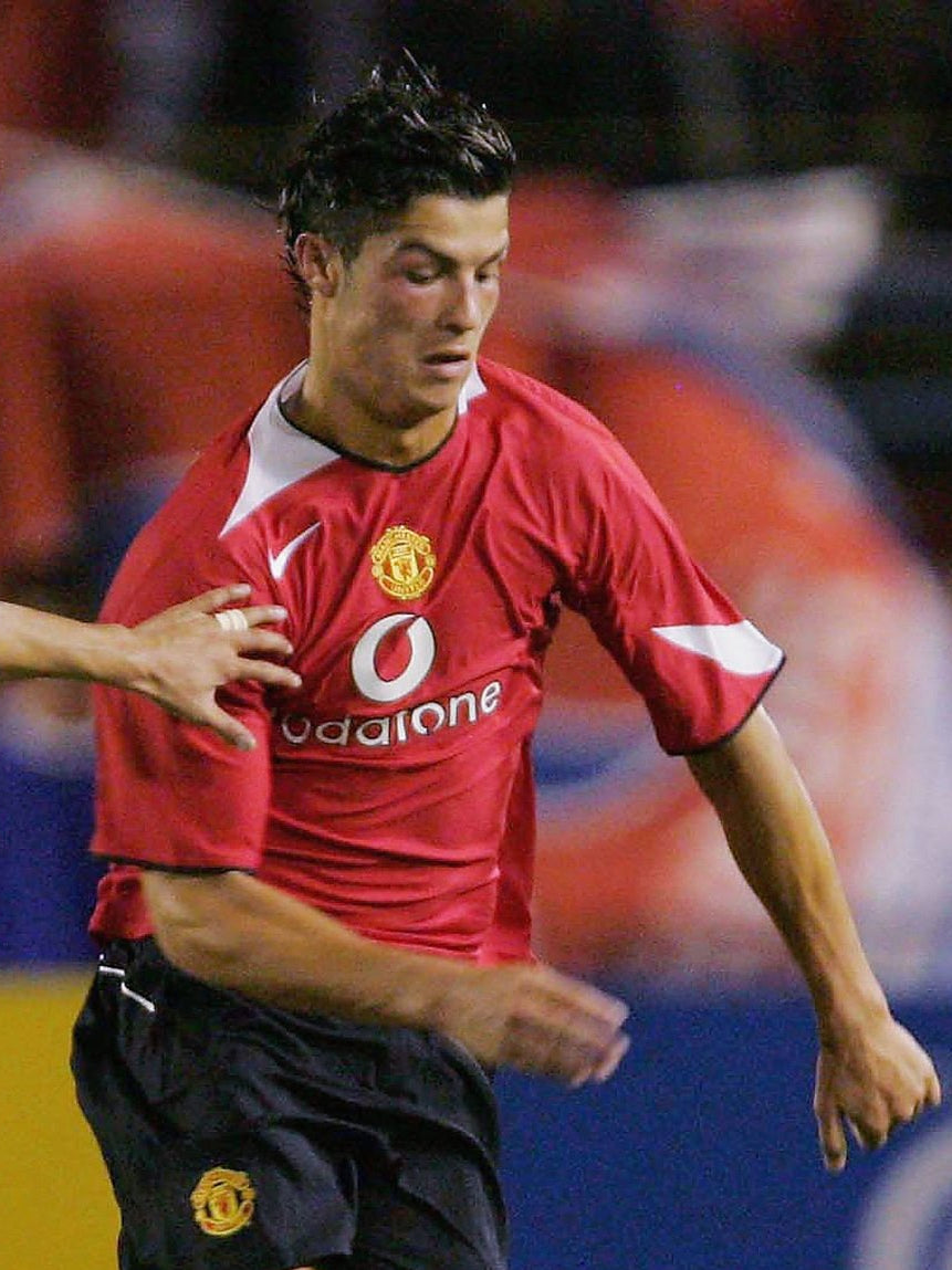 Manchester United 2004/06 Home (XL) RONALDO #7